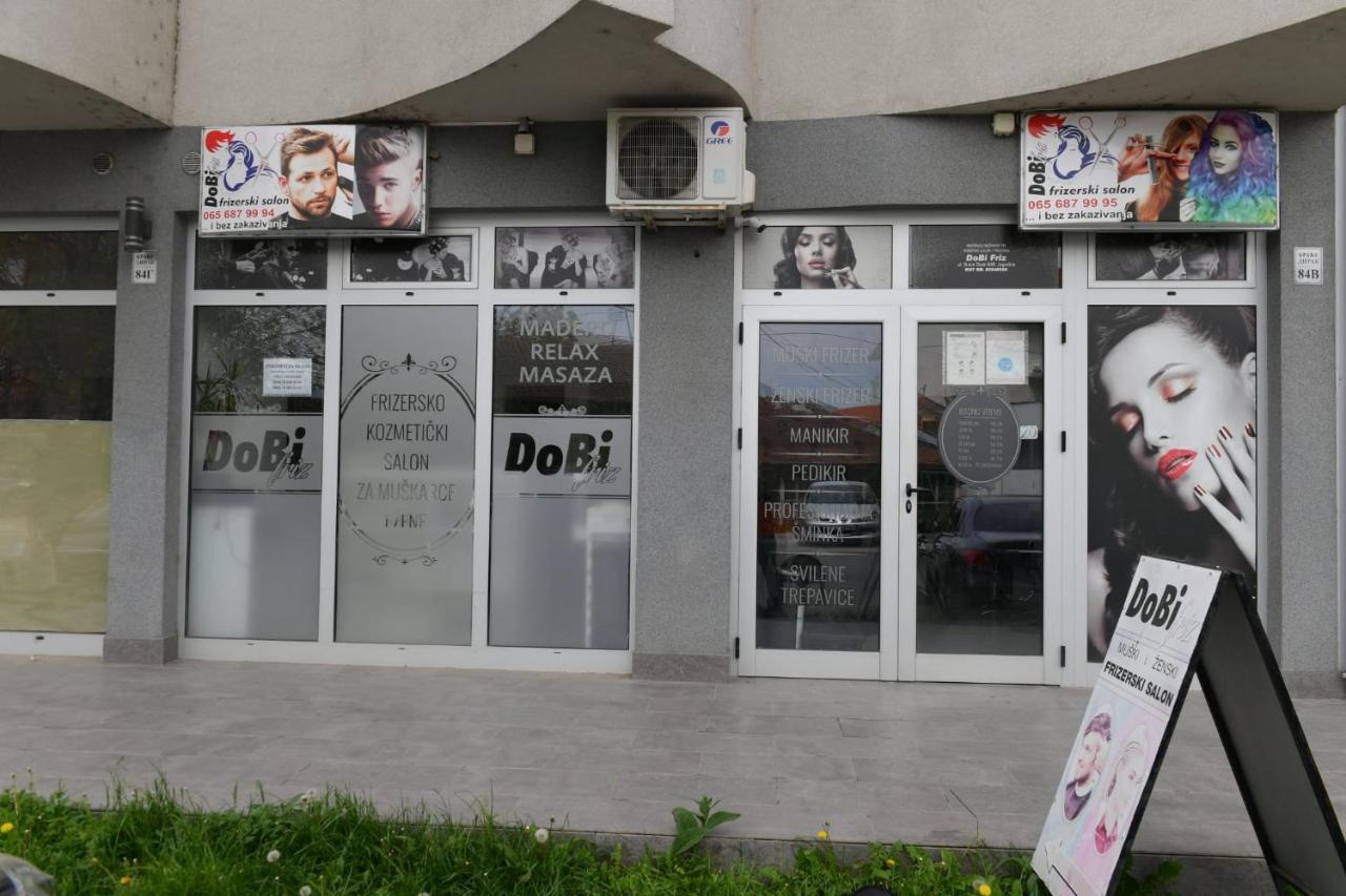 Dobi Apartmani Wing Jagodina Buitenkant foto