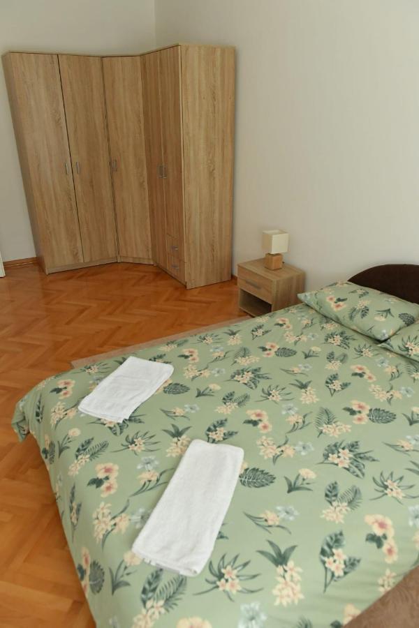 Dobi Apartmani Wing Jagodina Buitenkant foto